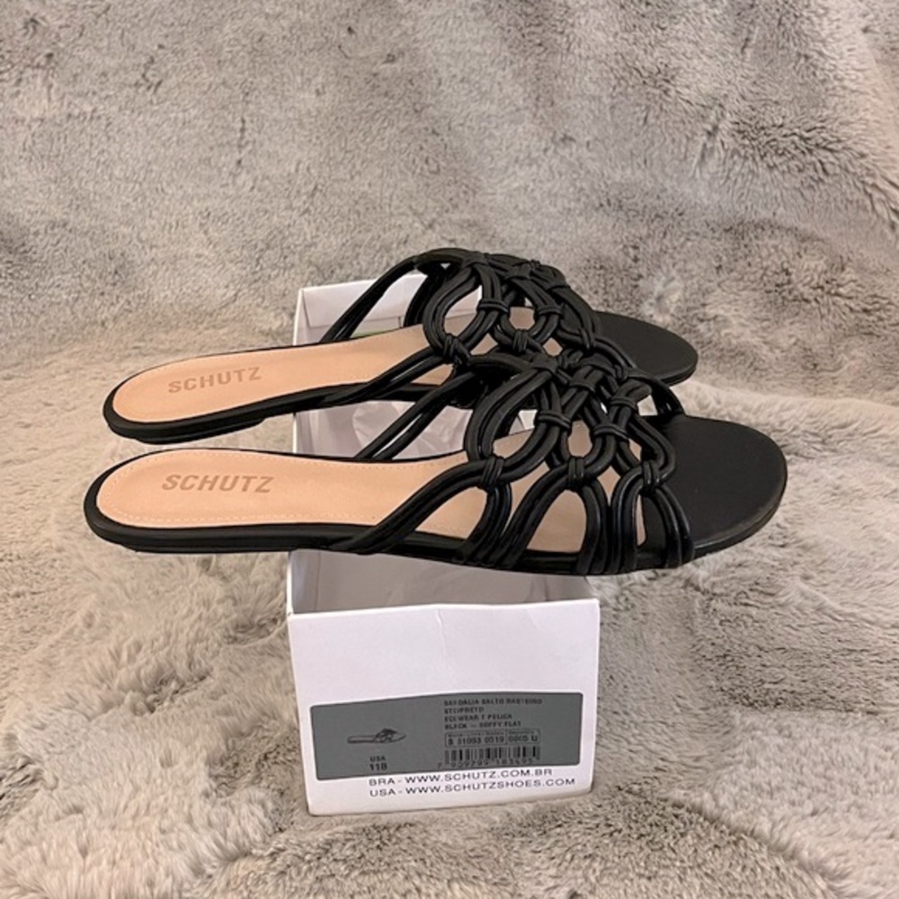 Schutz - Soffy flat sandal, size 11